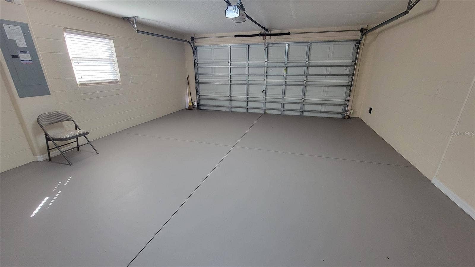 941 MANDRAKE STREET, The Villages, FL 32162 941 MANDRAKE STREET, The Villages, FL 32162