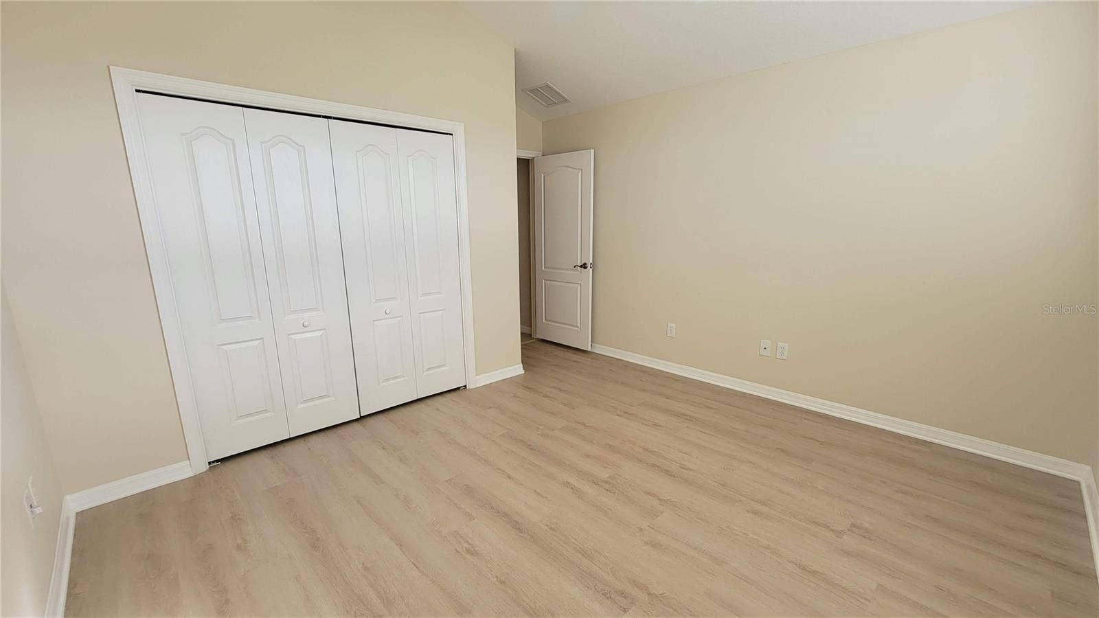 941 MANDRAKE STREET, The Villages, FL 32162 941 MANDRAKE STREET, The Villages, FL 32162