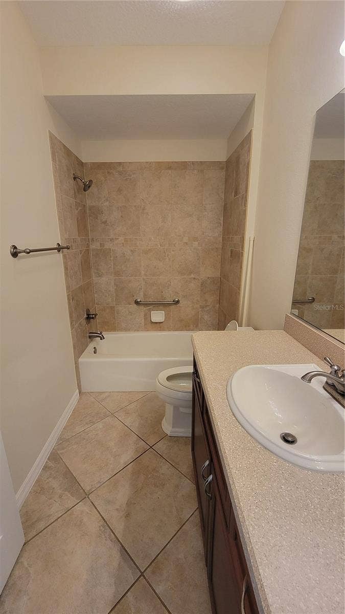 941 MANDRAKE STREET, The Villages, FL 32162 941 MANDRAKE STREET, The Villages, FL 32162