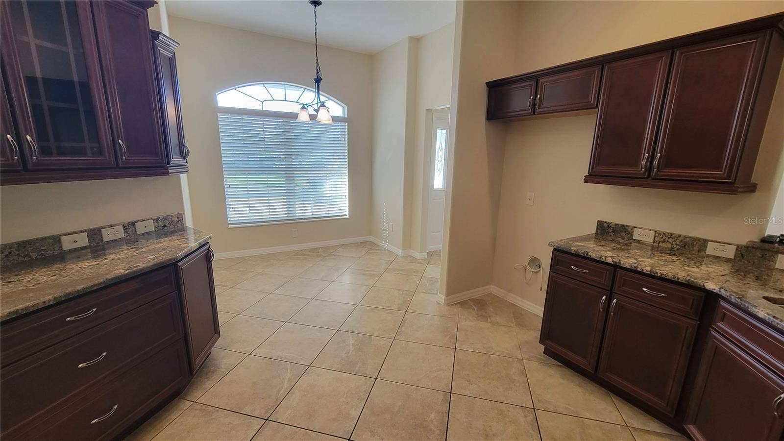 941 MANDRAKE STREET, The Villages, FL 32162 941 MANDRAKE STREET, The Villages, FL 32162