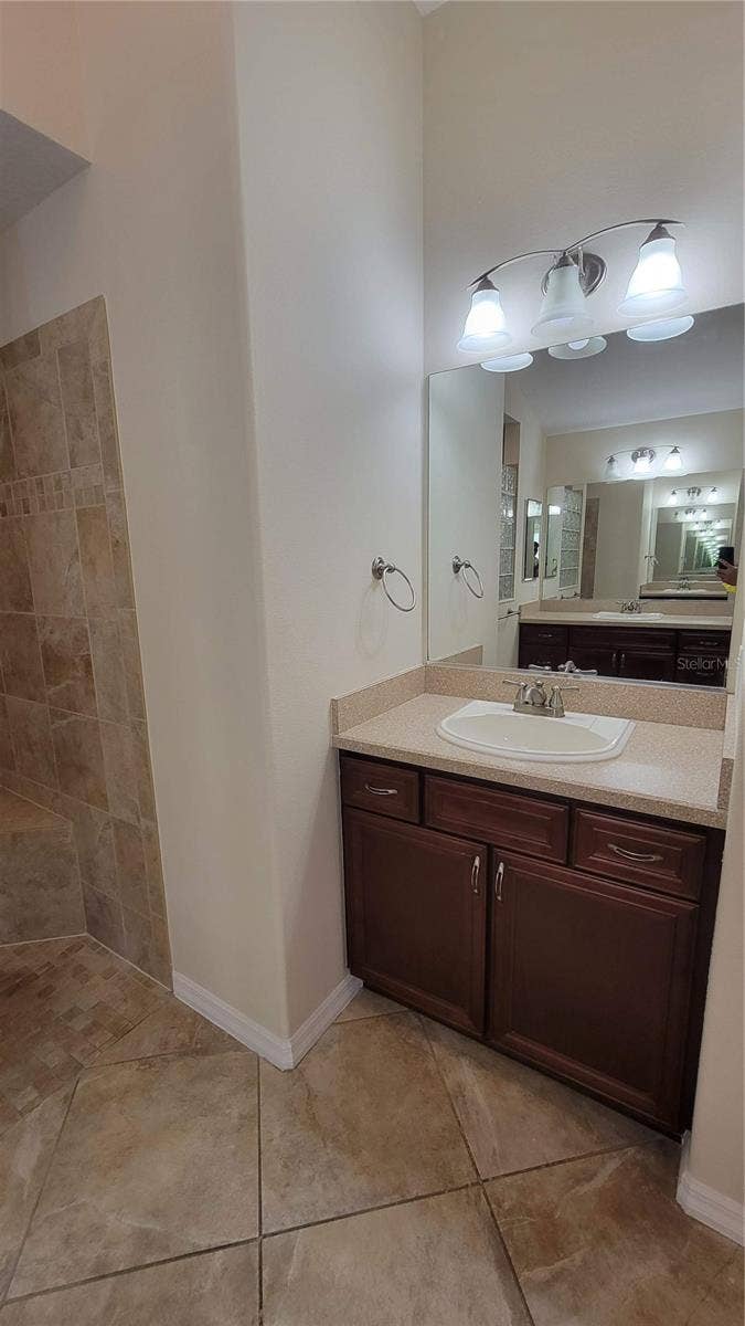 941 MANDRAKE STREET, The Villages, FL 32162 941 MANDRAKE STREET, The Villages, FL 32162