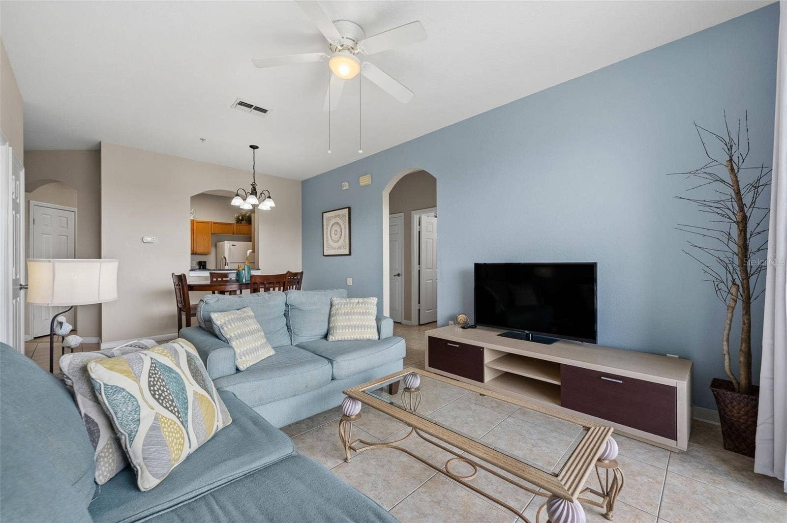 8105 COCONUT PALM WAY, #303, Kissimmee, FL 34747