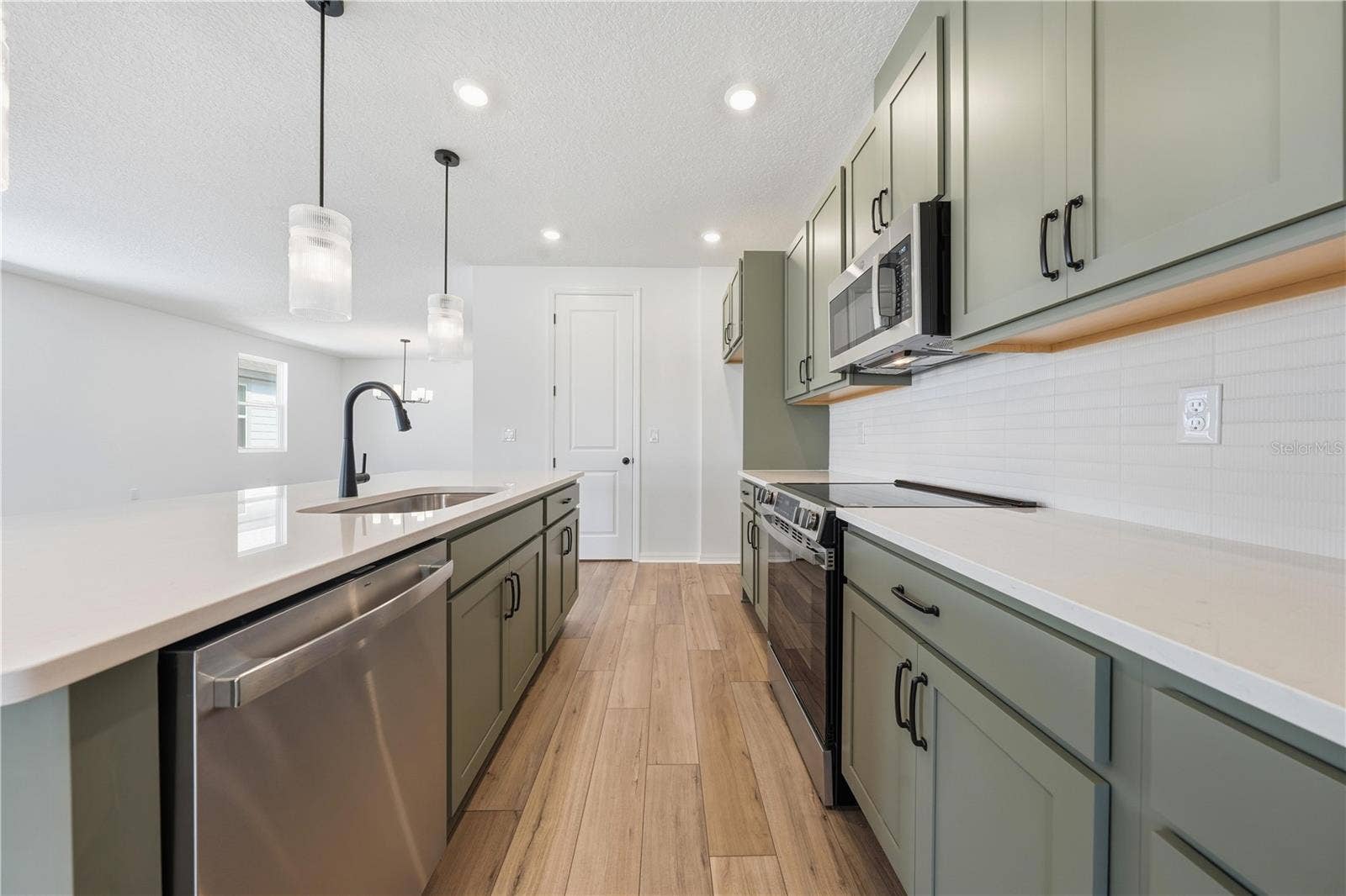 30169 EMERALD FOREST DRIVE, Mount Dora, FL 32757 30169 EMERALD FOREST DRIVE, Mount Dora, FL 32757
