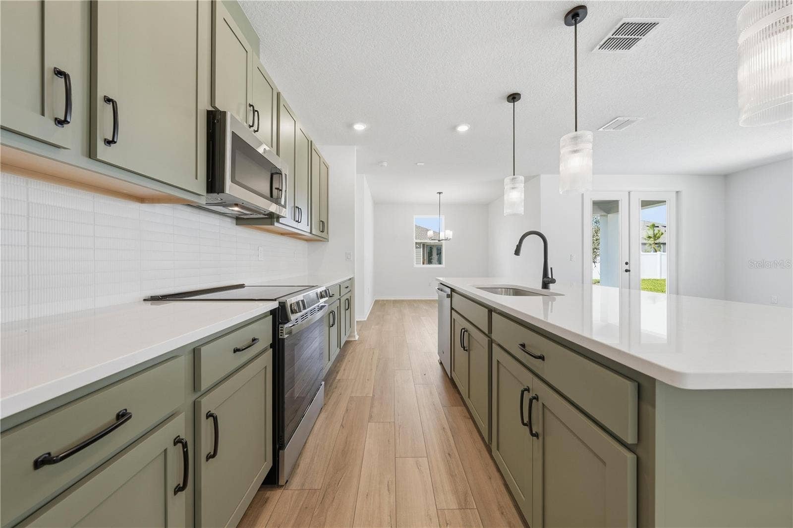 30169 EMERALD FOREST DRIVE, Mount Dora, FL 32757 30169 EMERALD FOREST DRIVE, Mount Dora, FL 32757