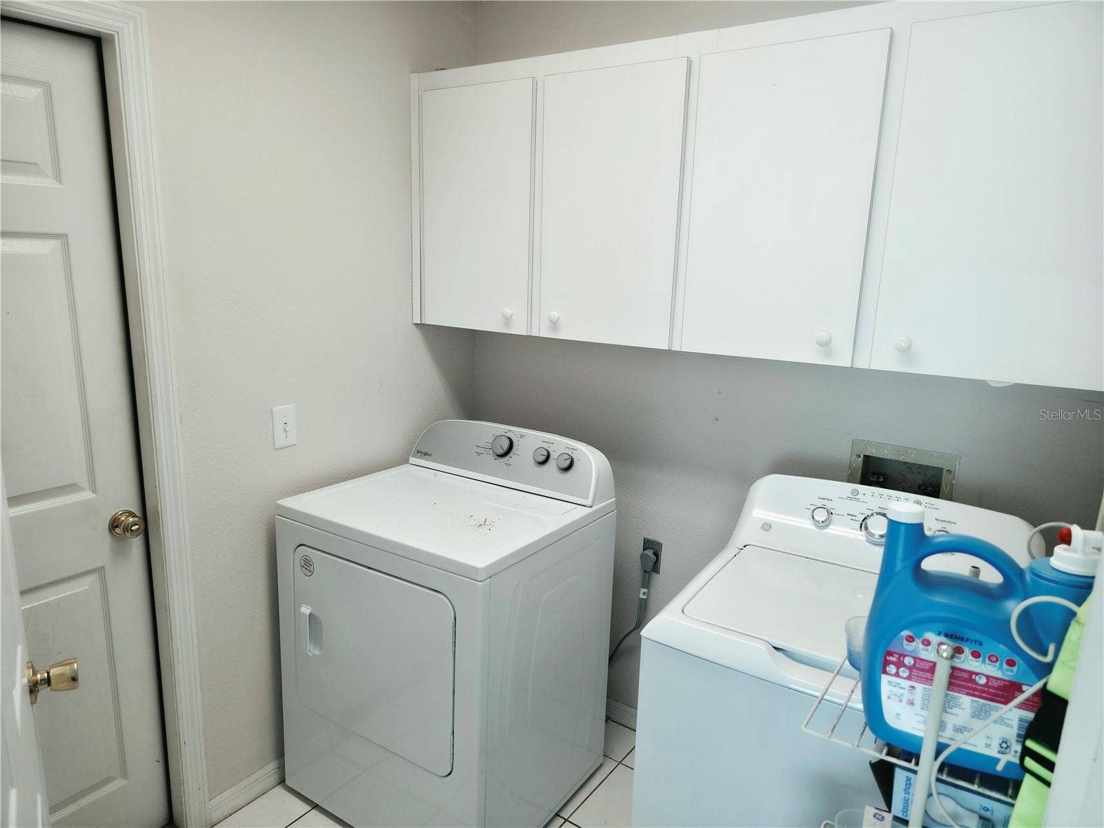 2147 GLEN HEIGHTS PLACE, Lakeland, FL 33813 2147 GLEN HEIGHTS PLACE, Lakeland, FL 33813