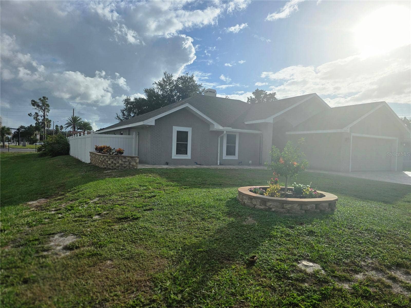 2147 GLEN HEIGHTS PLACE, Lakeland, FL 33813 2147 GLEN HEIGHTS PLACE, Lakeland, FL 33813