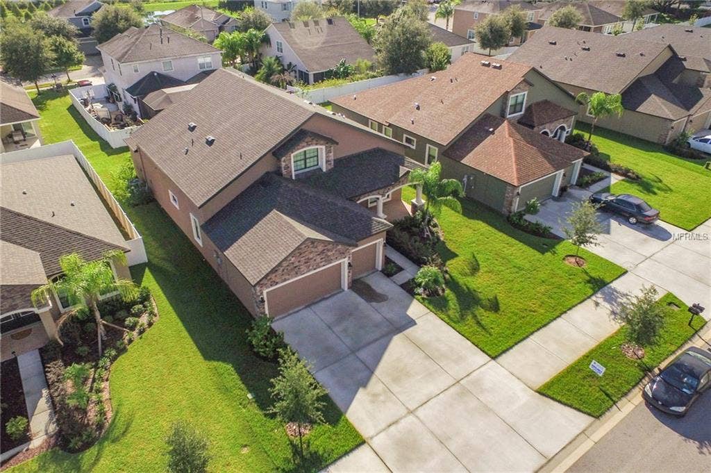 2809 COLEWOOD LANE, Dover, FL 33527 =