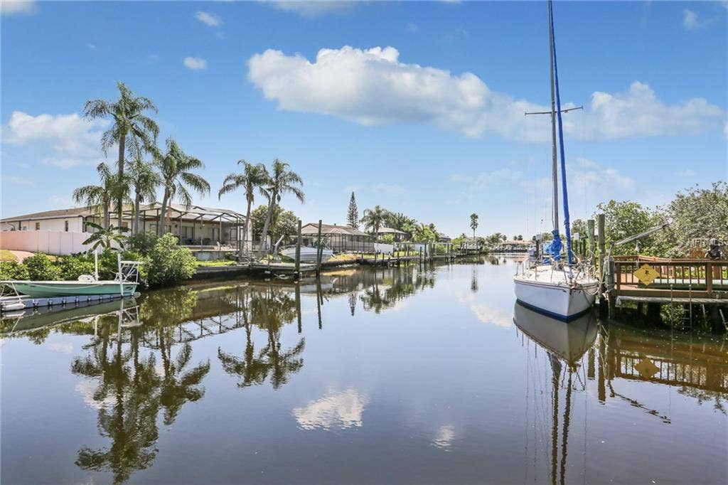 6523 BIMINI COURT, Apollo Beach, FL 33572 =