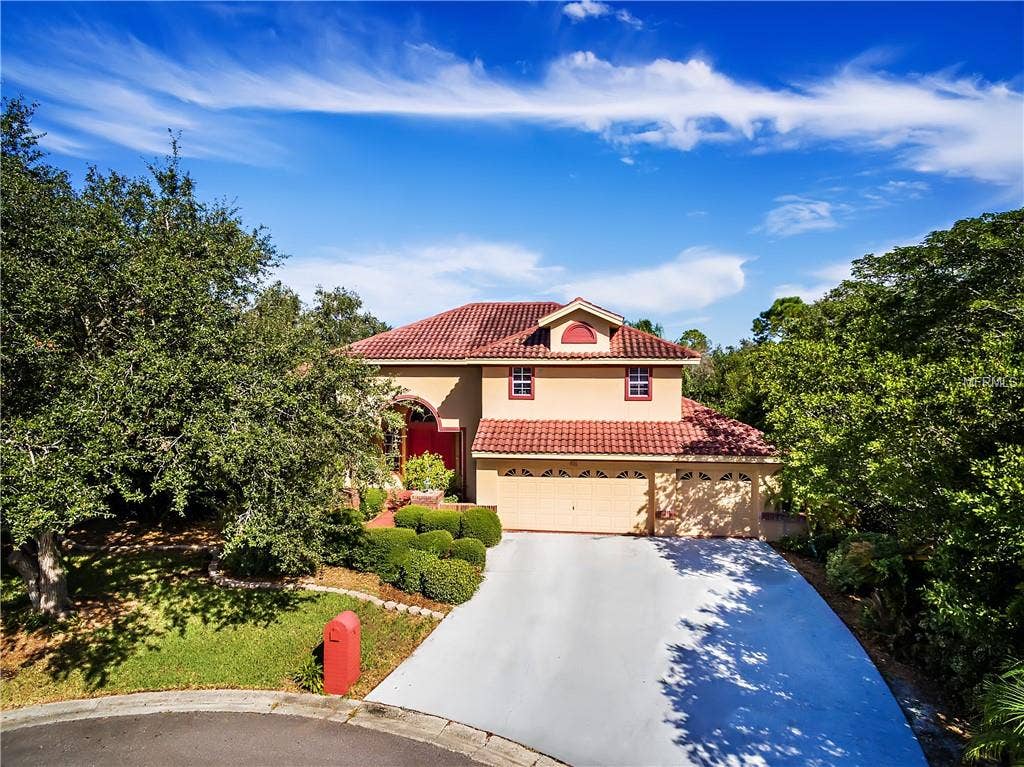 681 BAY LAUREL COURT NE, St Petersburg, FL 33703 =