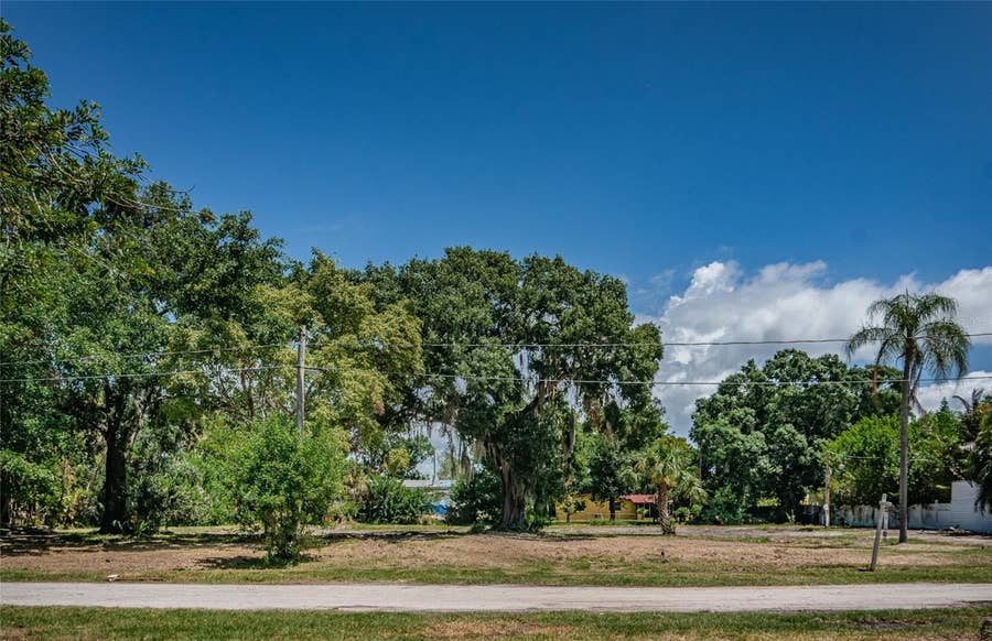 Property photo for 817 2ND AVENUE NW, Ruskin, FL