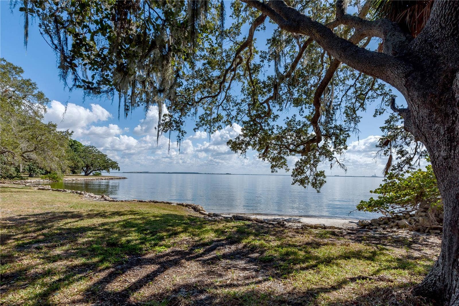 6210 BAYSHORE BOULEVARD, Tampa, FL 33611 6210 BAYSHORE BOULEVARD, Tampa, FL 33611