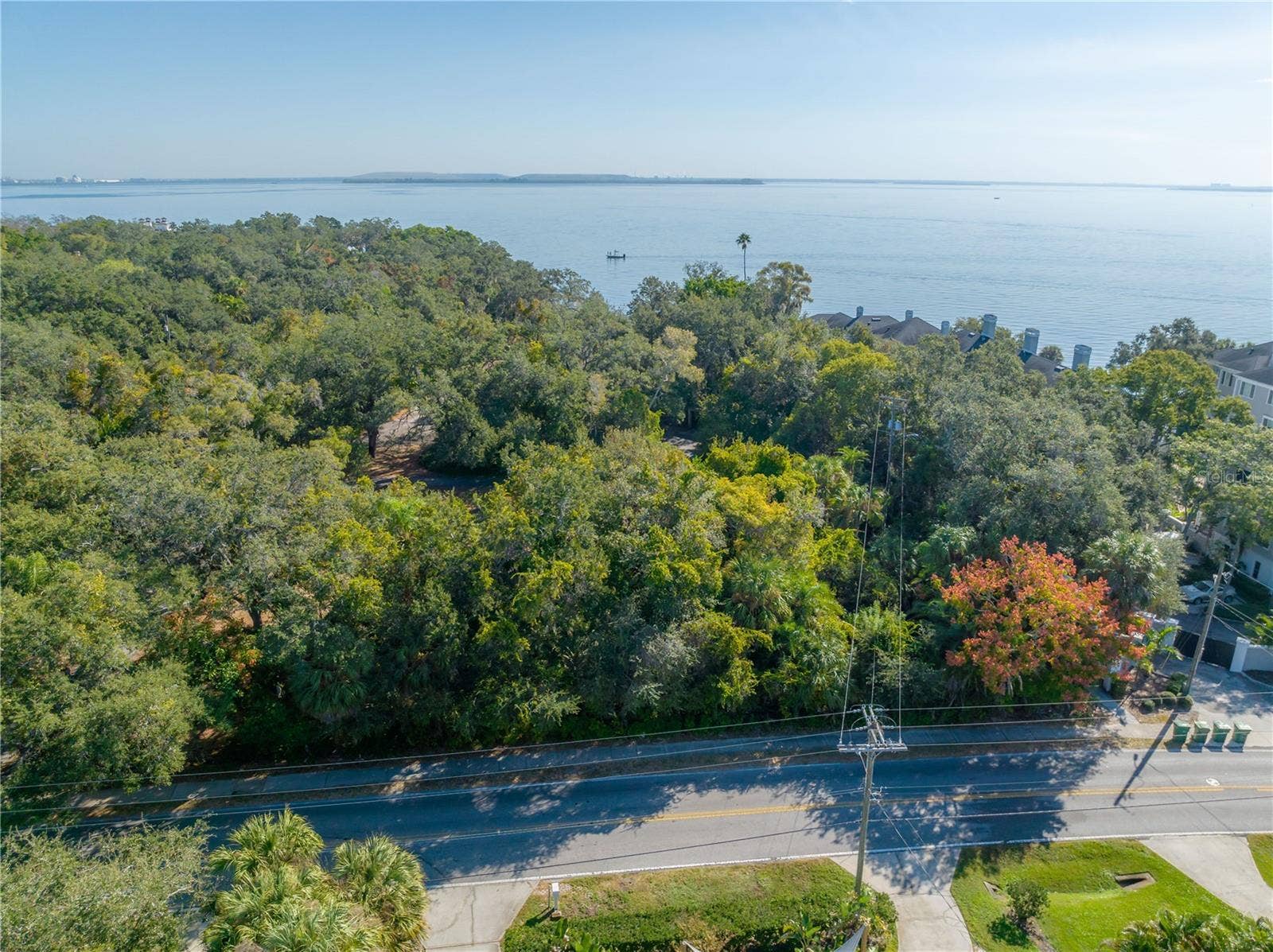 6210 BAYSHORE BOULEVARD, Tampa, FL 33611 6210 BAYSHORE BOULEVARD, Tampa, FL 33611