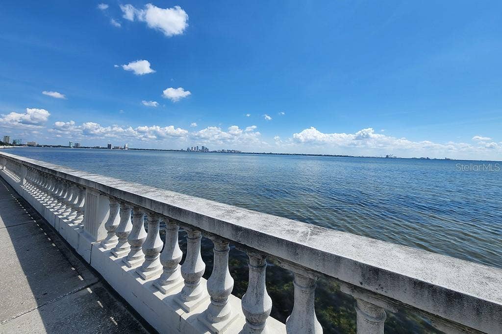 6210 BAYSHORE BOULEVARD, Tampa, FL 33611 6210 BAYSHORE BOULEVARD, Tampa, FL 33611