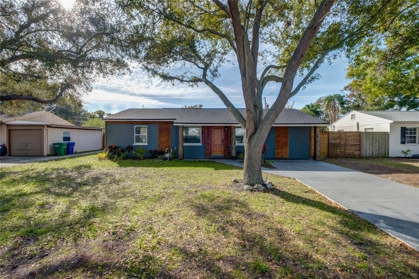 4222 W BAY VISTA AVENUE, Tampa, FL 33611 4222 W BAY VISTA AVENUE, Tampa, FL 33611