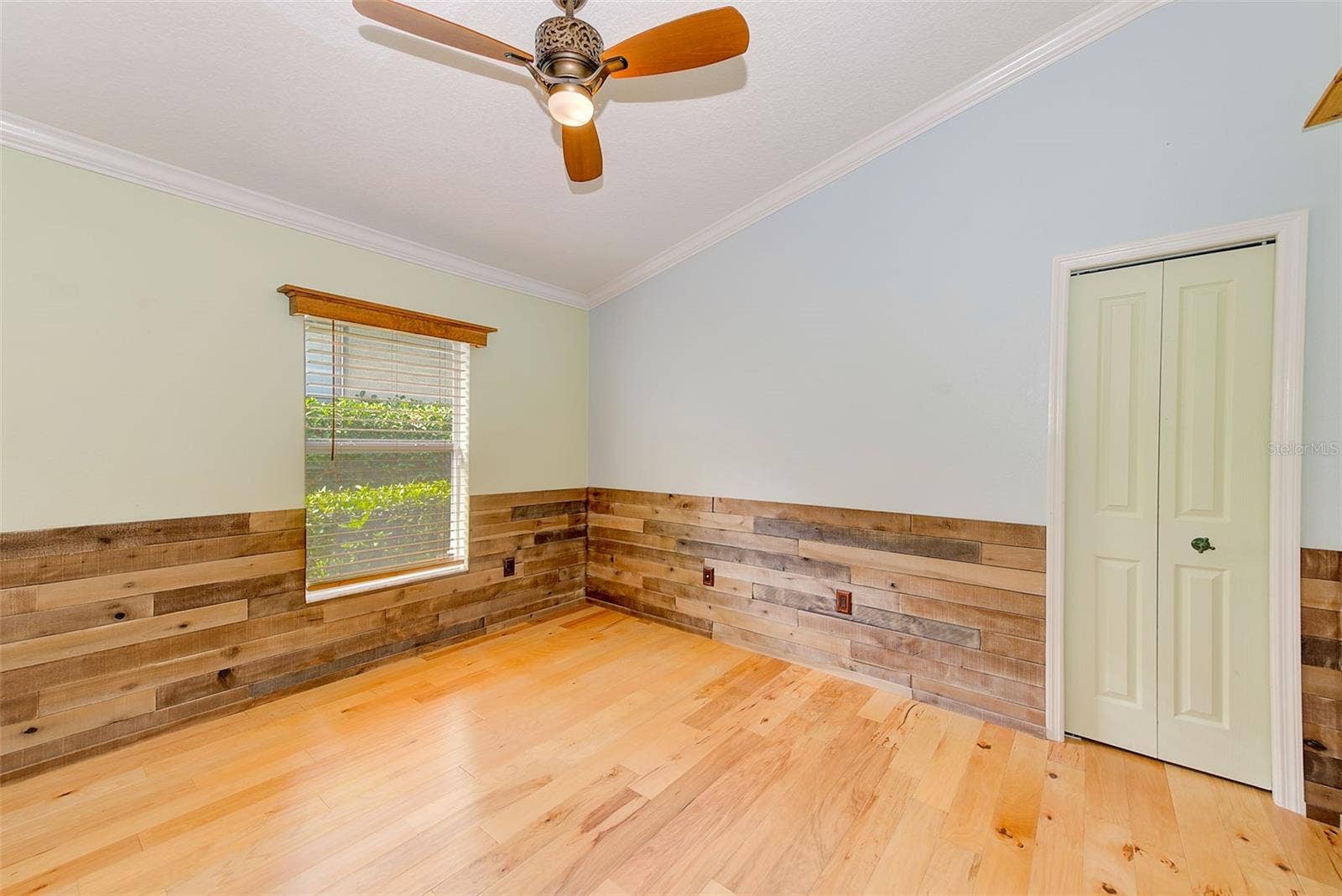 422 DOWN PINE DRIVE, Seffner, FL 33584