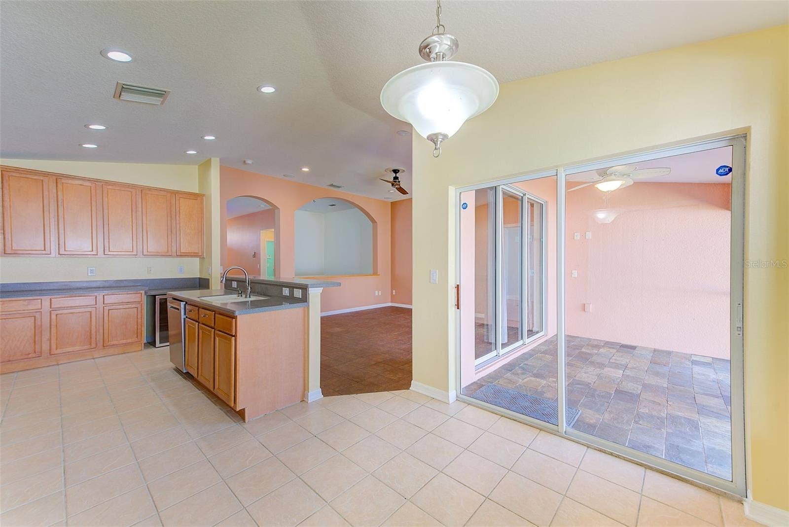 422 DOWN PINE DRIVE, Seffner, FL 33584