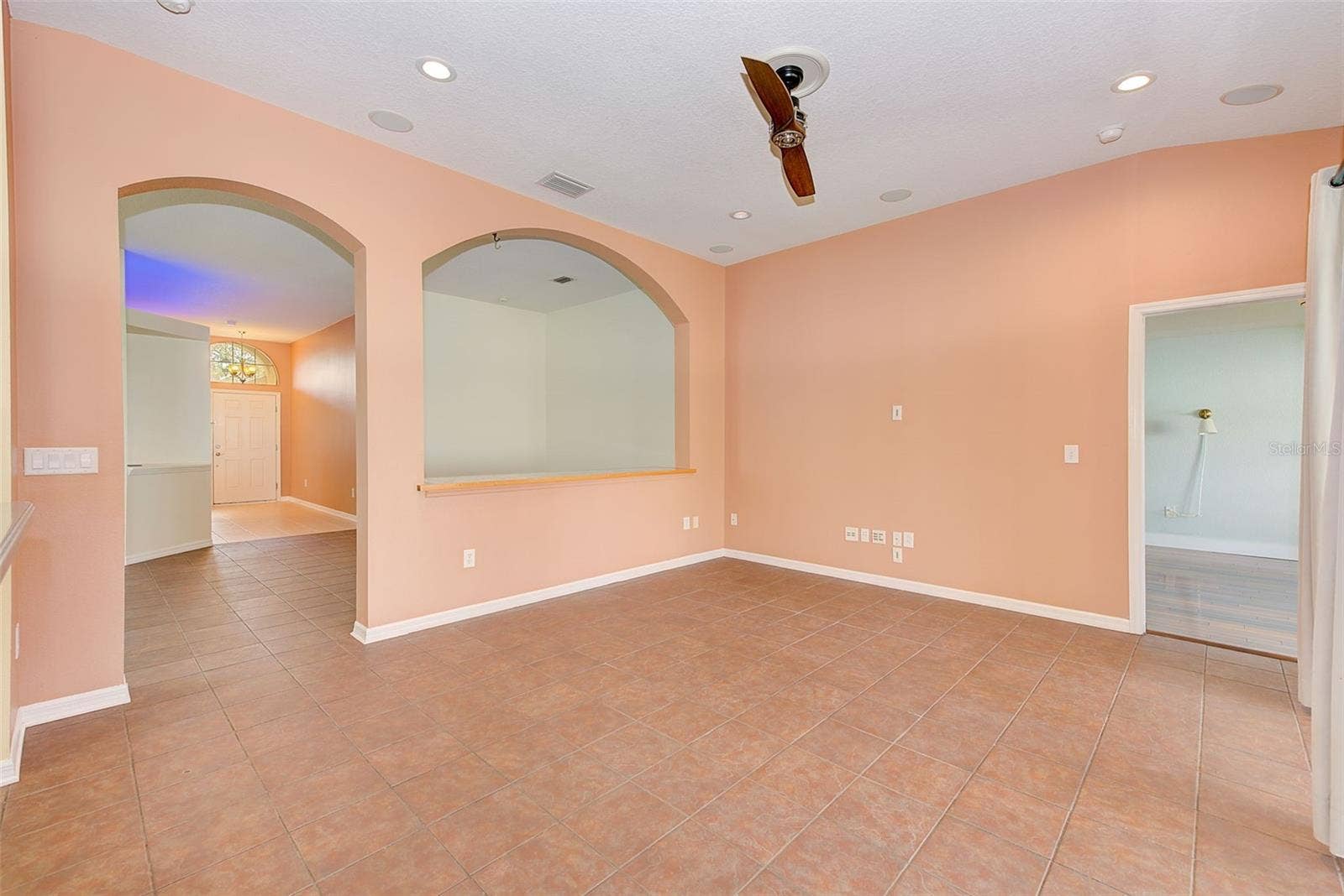 422 DOWN PINE DRIVE, Seffner, FL 33584