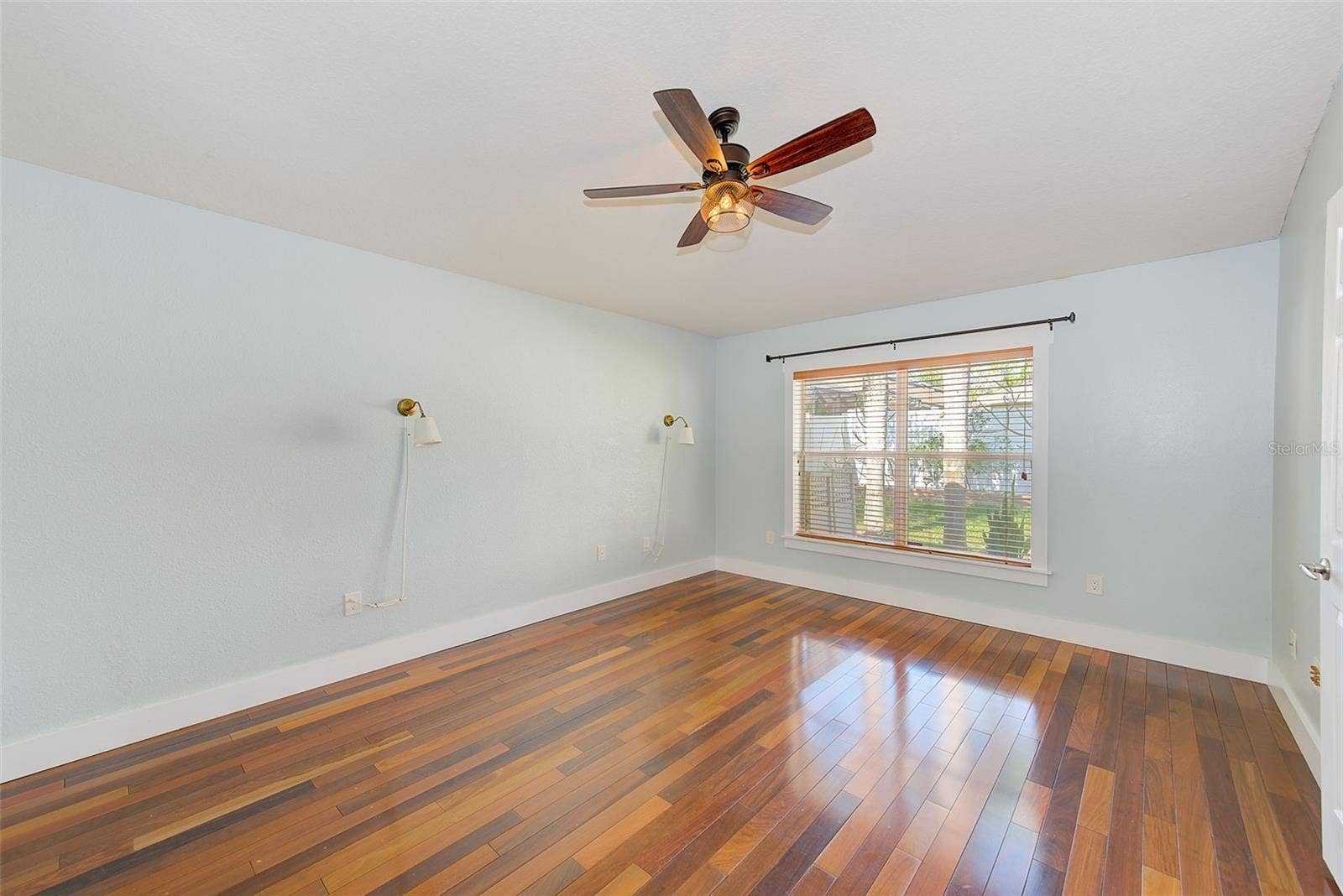 422 DOWN PINE DRIVE, Seffner, FL 33584