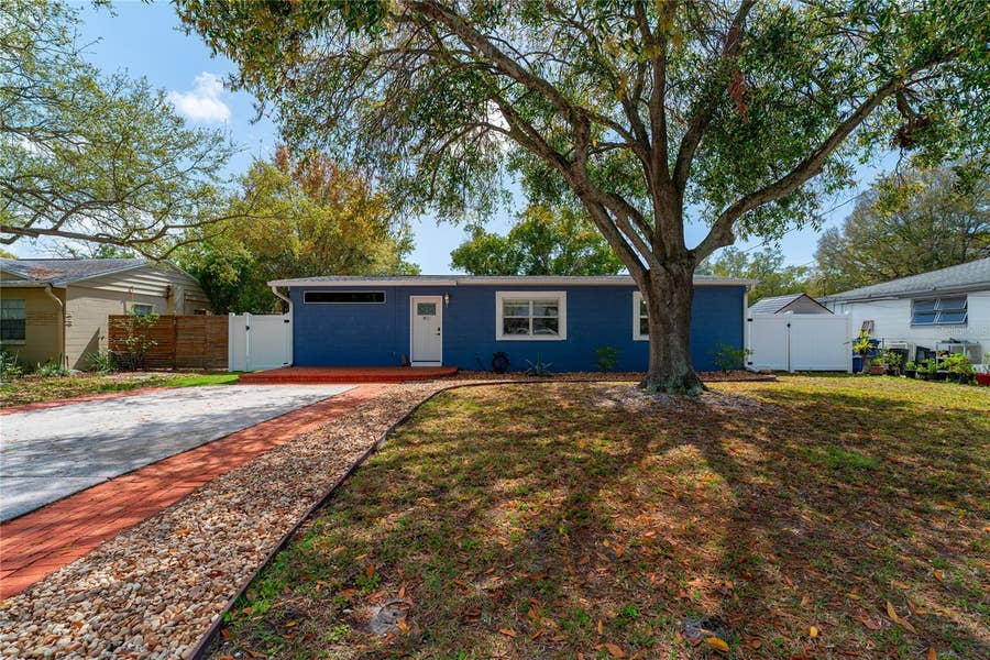 Property photo for 4622 W BAY VILLA AVENUE, Tampa, FL