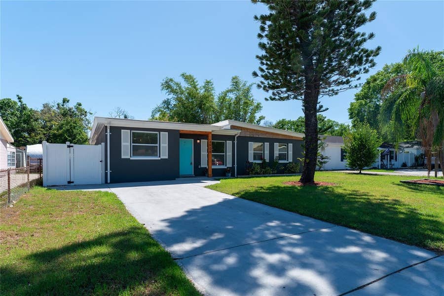 Property photo for 3908 W PAXTON AVENUE, Tampa, FL