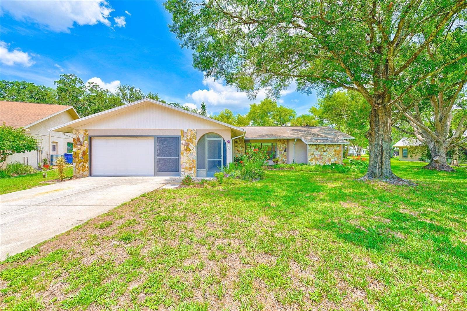8624 SWEETBRIAR COURT, New Port Richey, FL 34655 8624 SWEETBRIAR COURT, New Port Richey, FL 34655
