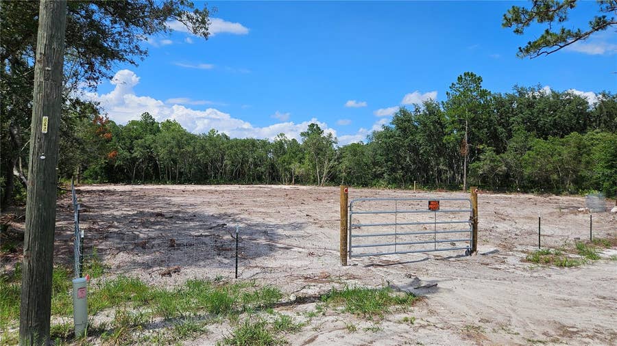 Property photo for 35391 OVERCUP DRIVE, Webster, FL