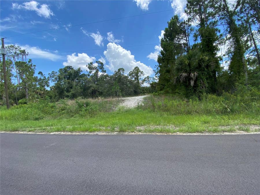 Property photo for HAMPSHIRE CIRCLE, North Port, FL