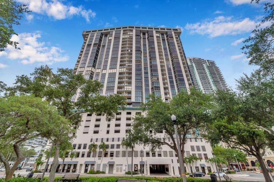 Property photo for 1 BEACH DRIVE SE, #1208, St Petersburg, FL