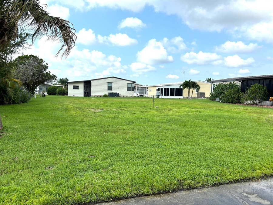 Property photo for 404 TARDE LOGO CIRCLE, North Port, FL