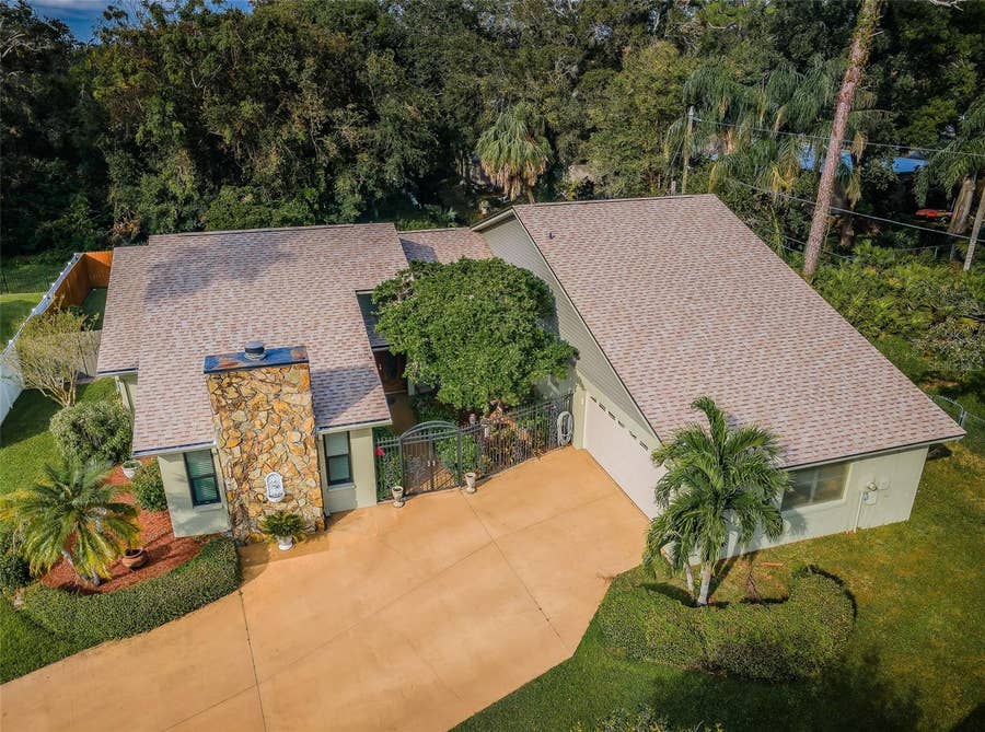 Property photo for 2025 MACARTHUR COURT, Dunedin, FL