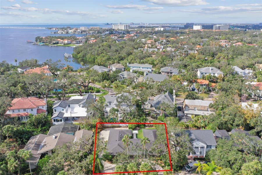 Property photo for 811 GROVE PARK AVENUE, Tampa, FL