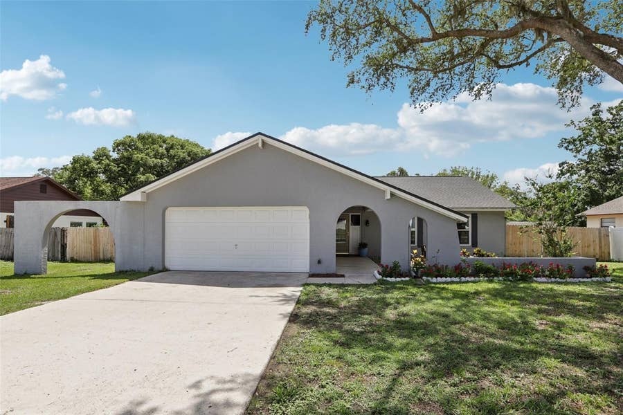 Property photo for 1009 BLACK KNIGHT DRIVE, Valrico, FL