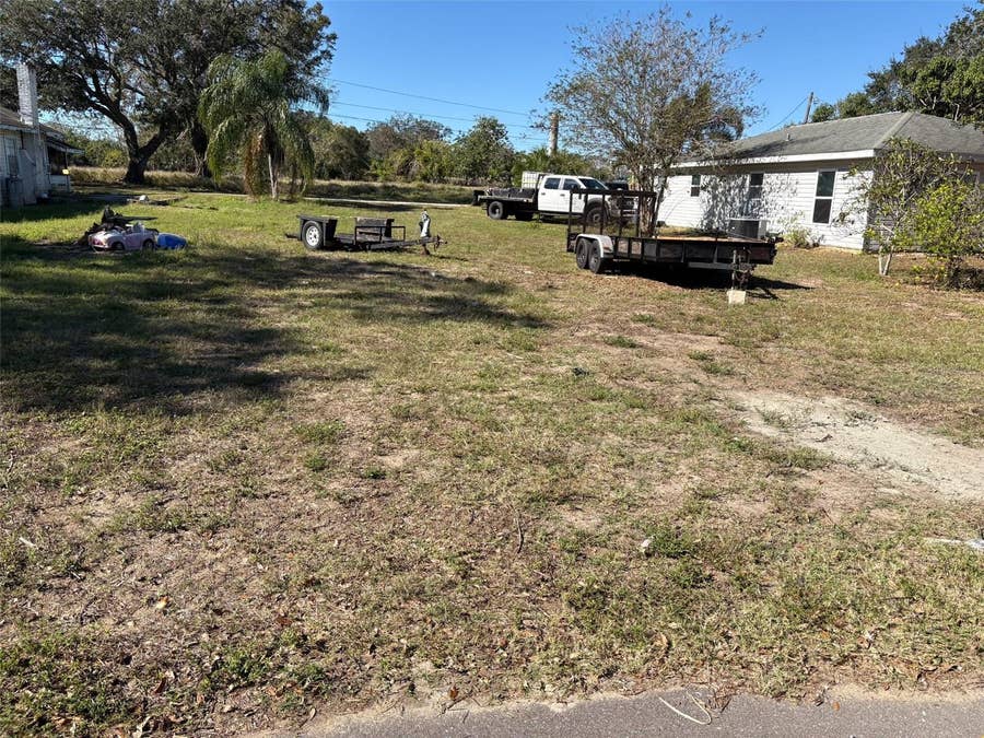 Property photo for 811 NORTH AVENUE, Frostproof, FL