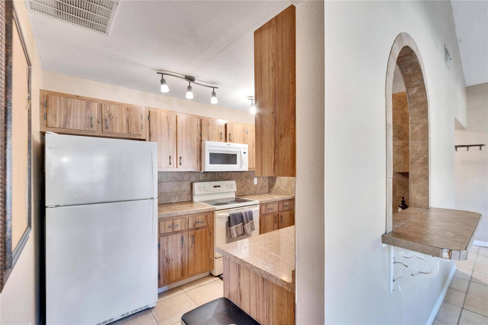 1849 BOUGH AVENUE, #D, Clearwater, FL 33760 1849 BOUGH AVENUE, #D, Clearwater, FL 33760