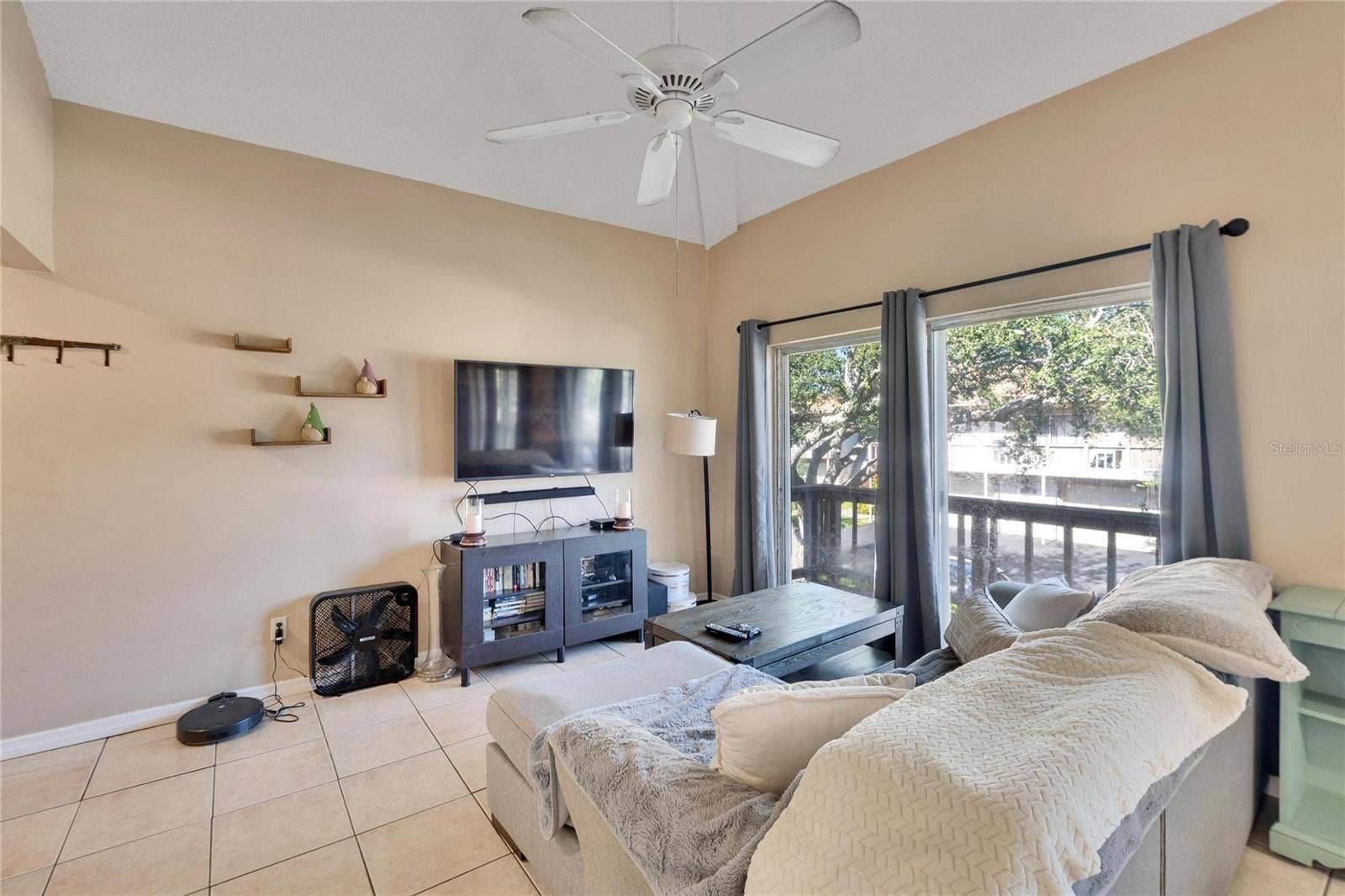 1849 BOUGH AVENUE, #D, Clearwater, FL 33760 1849 BOUGH AVENUE, #D, Clearwater, FL 33760