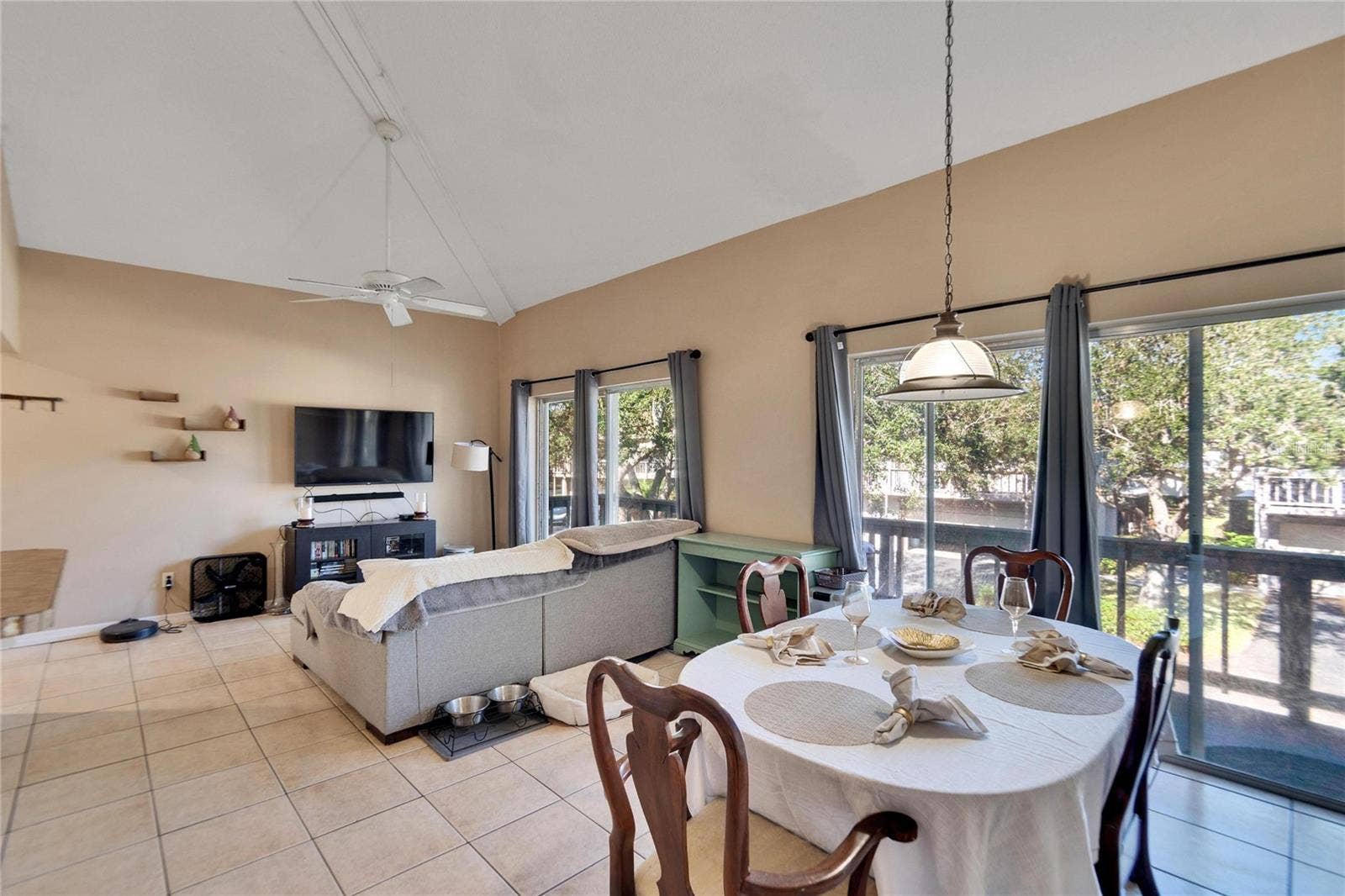 1849 BOUGH AVENUE, #D, Clearwater, FL 33760 1849 BOUGH AVENUE, #D, Clearwater, FL 33760