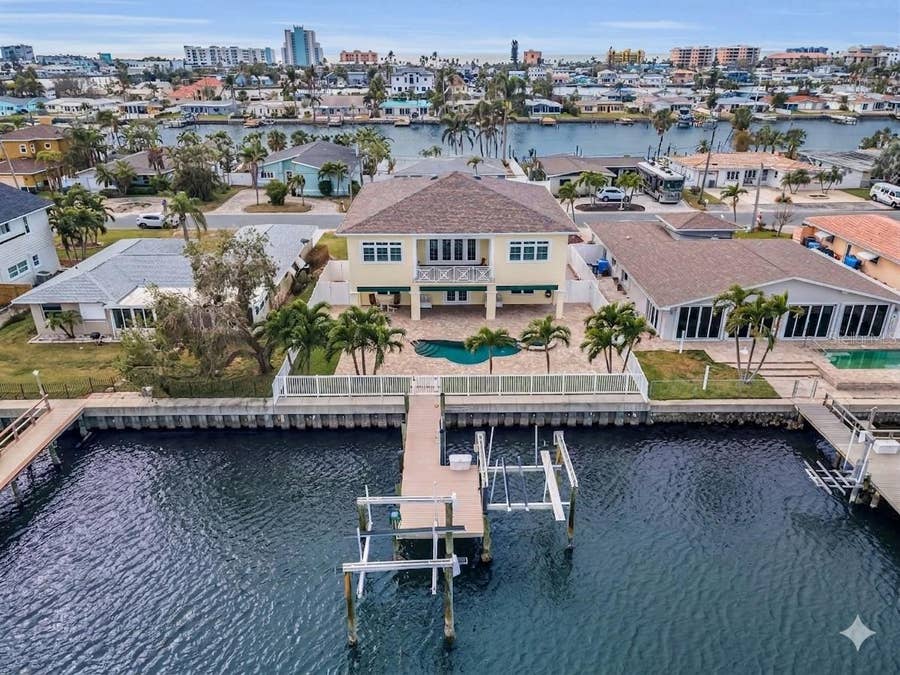 Property photo for 11325 5TH STREET E, Treasure Island, FL
