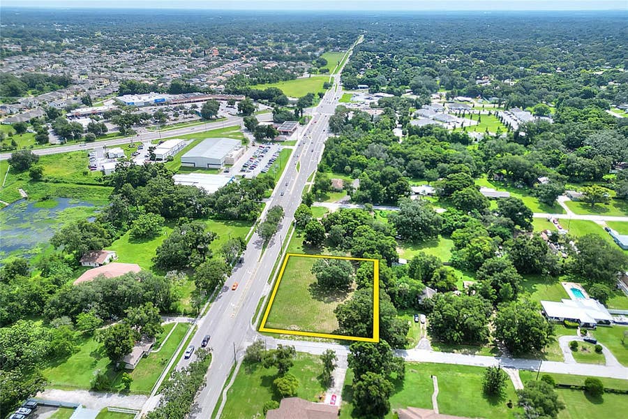 Property photo for 703 E LUMSDEN ROAD, Brandon, FL