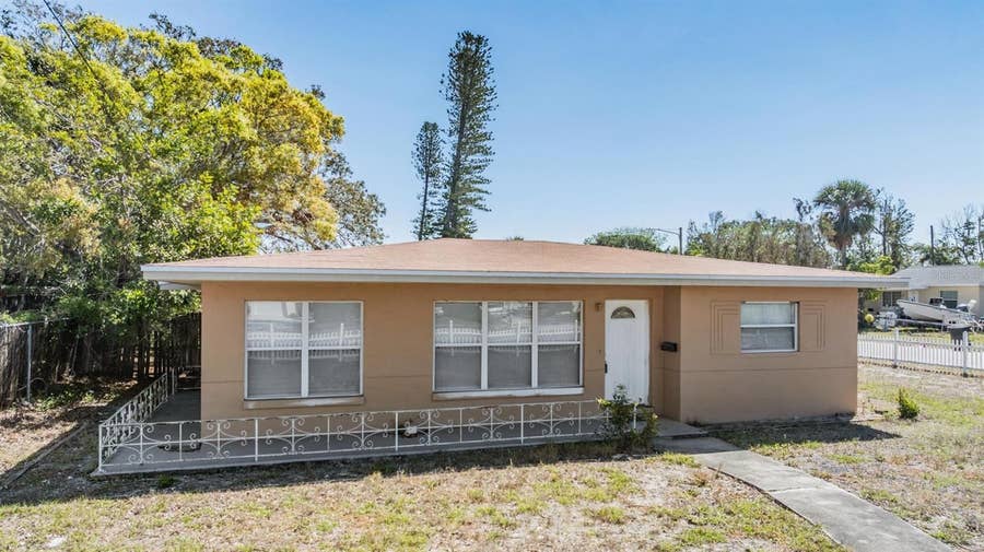Property photo for 5130 DR MARTIN LUTHER KING JR ST S, St Petersburg, FL