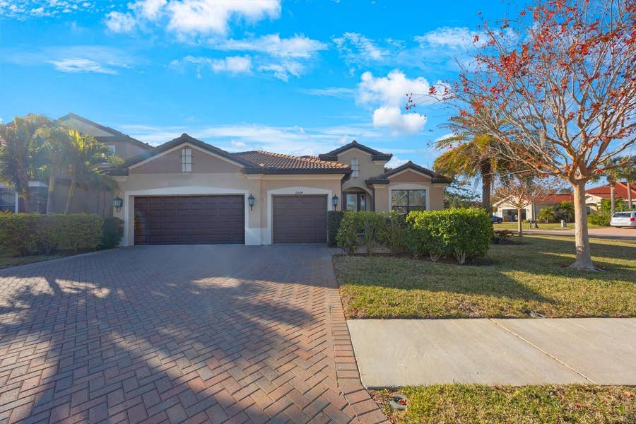 Property photo for 2564 GRAND CYPRESS BOULEVARD, Palm Harbor, FL