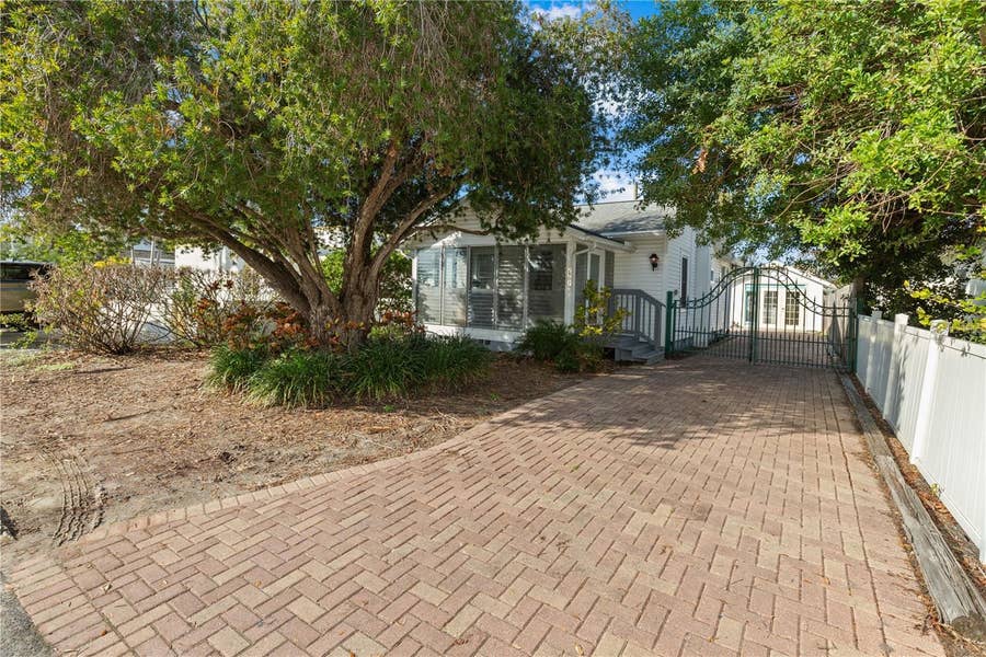 Property photo for 2907 CLINTON STREET S, Gulfport, FL