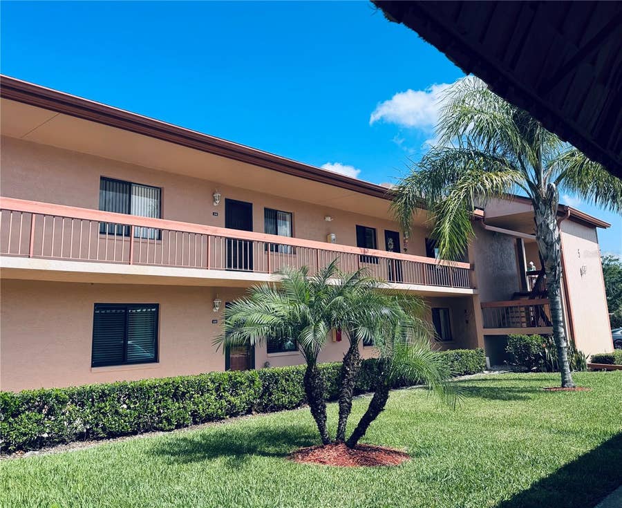 Property photo for 106 LAKESIDE COURT, Oldsmar, FL