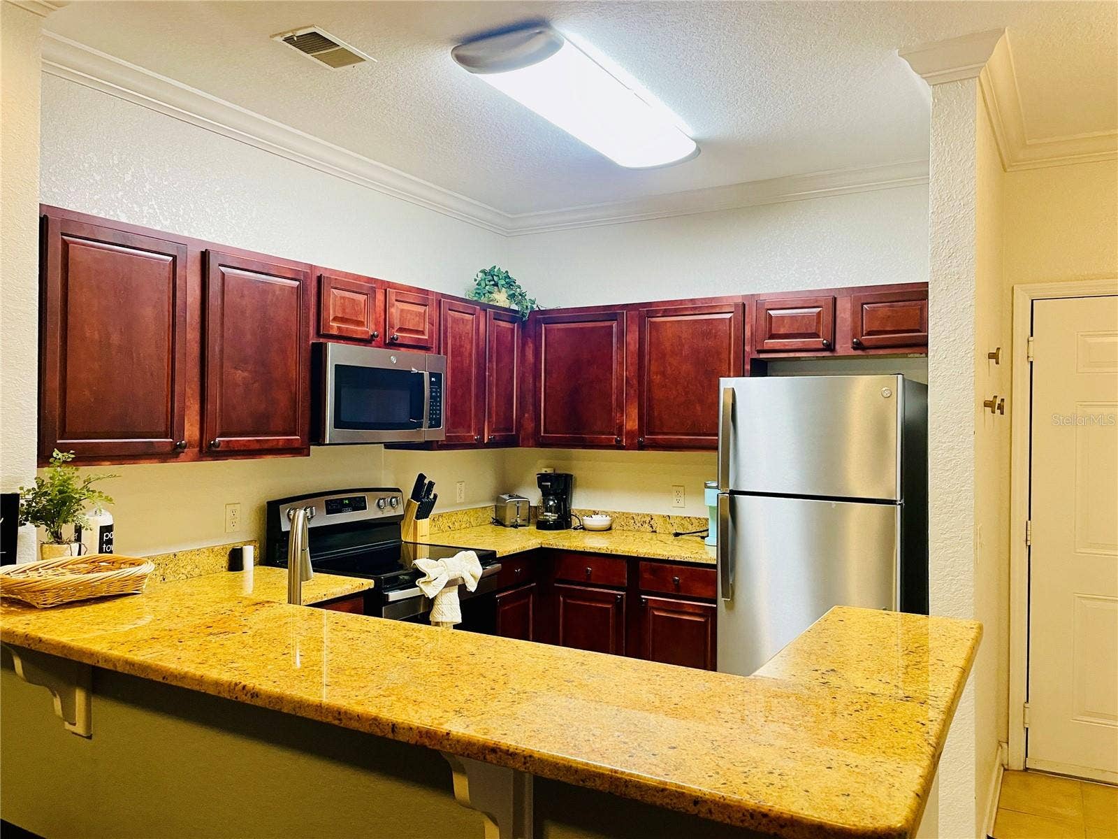 8010 TUSCANY WAY, #5301, Davenport, FL 33896 Kitchen