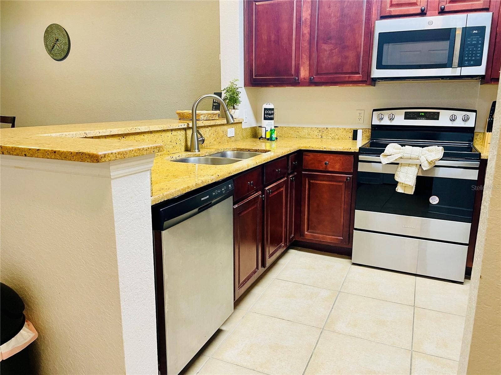 8010 TUSCANY WAY, #5301, Davenport, FL 33896 Kitchen