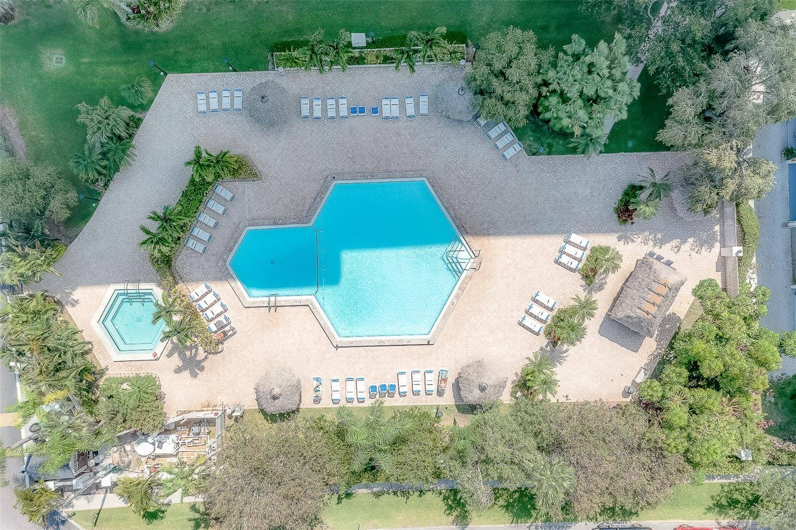 400 ISLAND WAY, #908, Clearwater Beach, FL 33767 Pool and Hot Tub