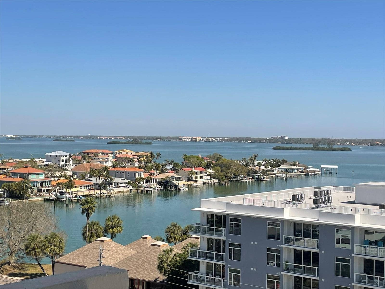 400 ISLAND WAY, #908, Clearwater Beach, FL 33767 Amazing 9th floor views