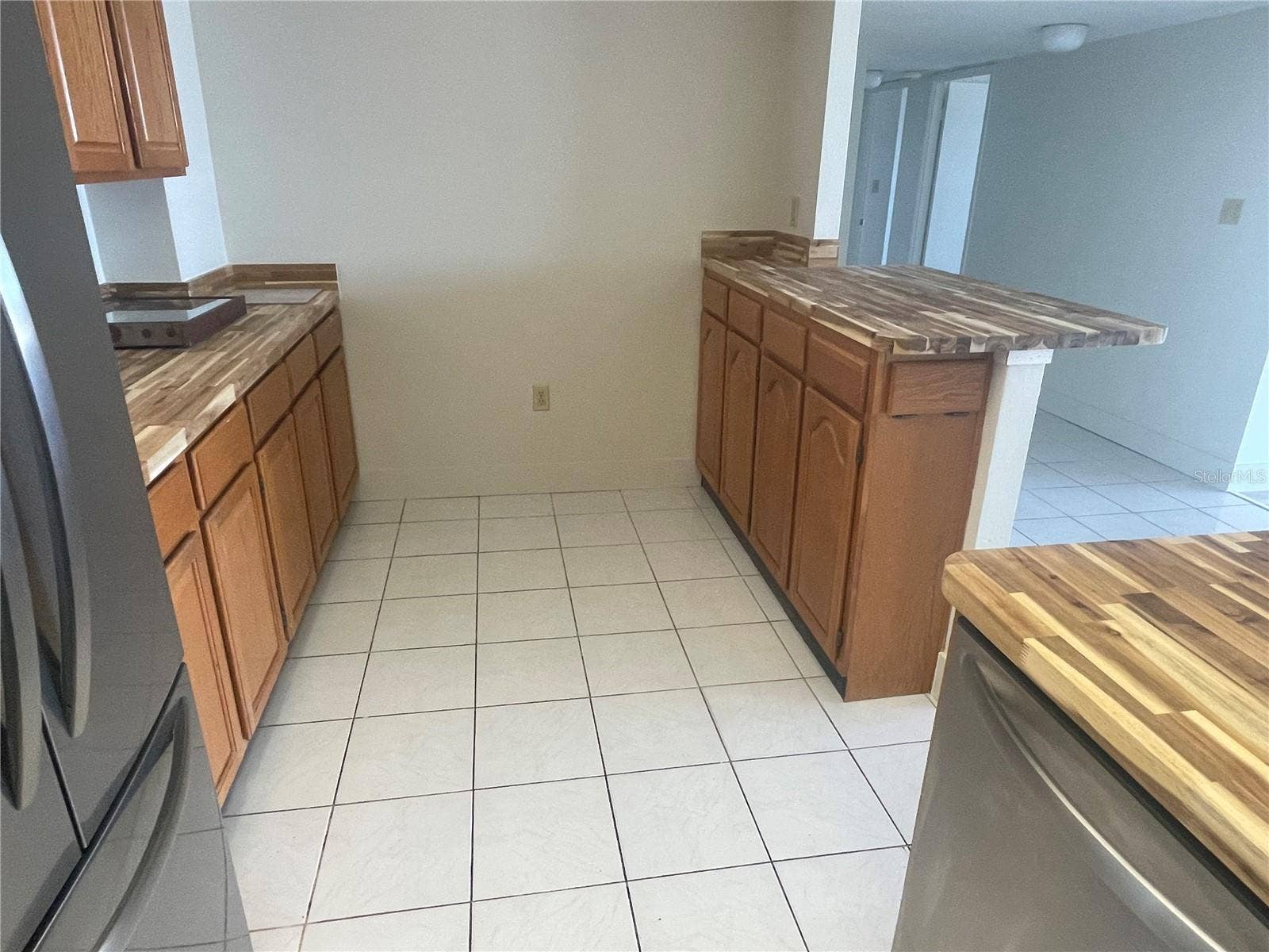 400 ISLAND WAY, #908, Clearwater Beach, FL 33767 Eat in area