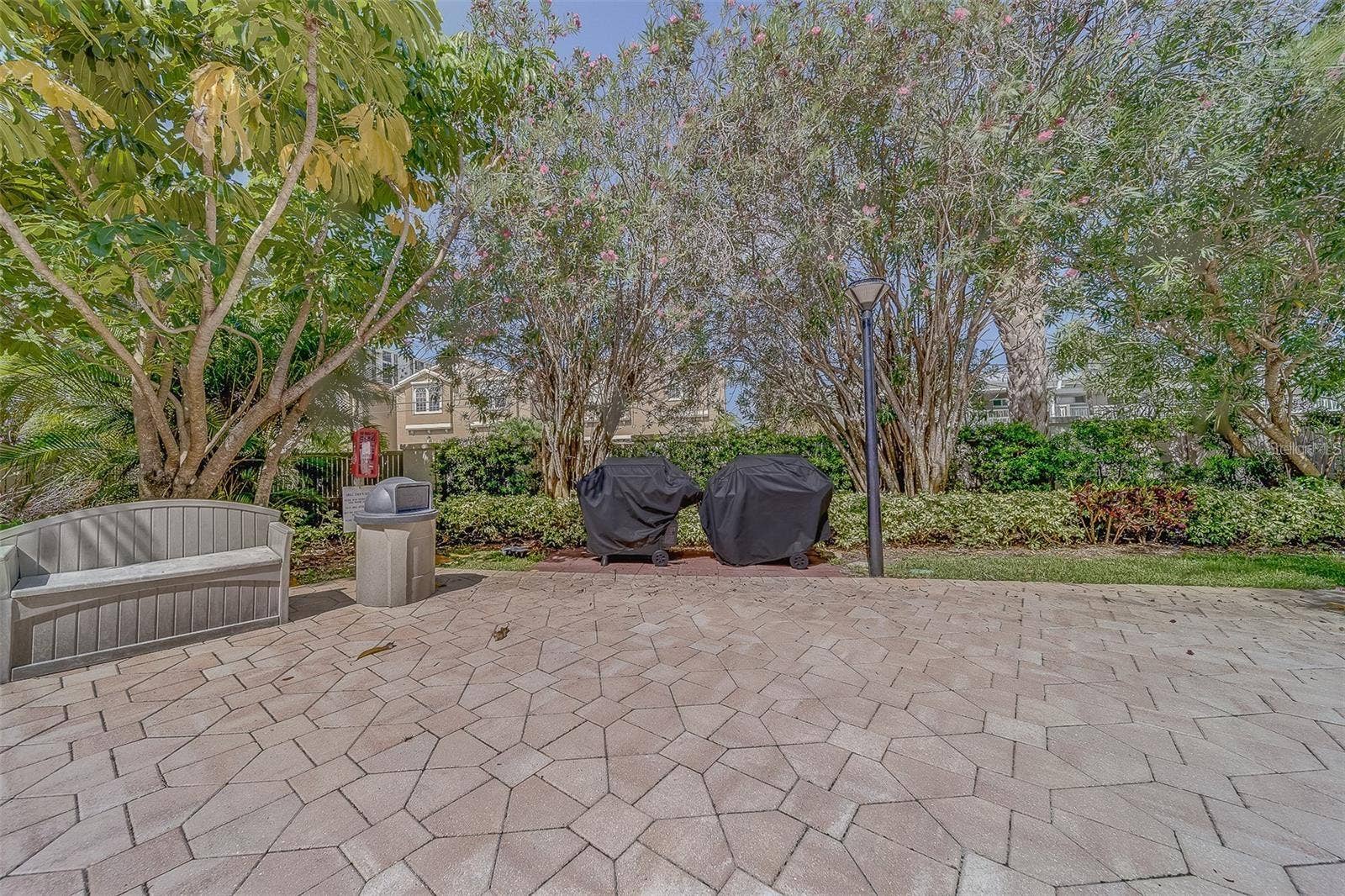 400 ISLAND WAY, #908, Clearwater Beach, FL 33767 Grilling Area