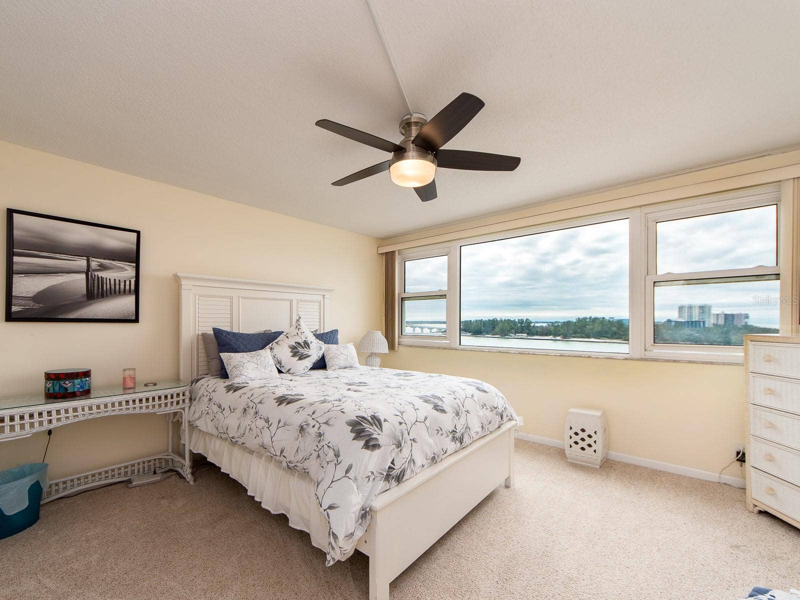 675 S GULFVIEW BOULEVARD, #902, Clearwater Beach, FL 33767 675 S GULFVIEW BOULEVARD, #902, Clearwater Beach, FL 33767