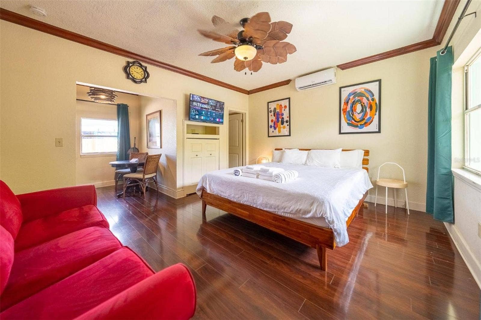 648 POINSETTIA AVENUE, Clearwater Beach, FL 33767 648 POINSETTIA AVENUE, Clearwater Beach, FL 33767